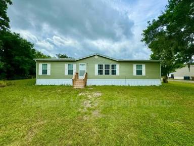 Main picture of 4356 Pine Tree Dr