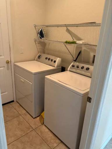 Main picture of 448 Cinnamon Dr