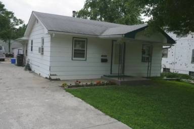 Main picture of 1212 West St