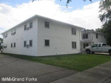 Main picture of 1319 10th Ave S