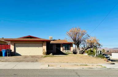 Main picture of 1651 Forane St