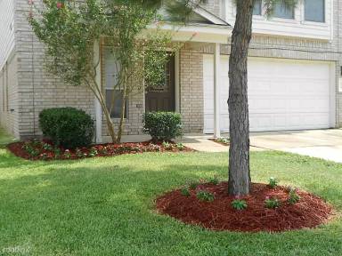 Main picture of 2427 Gwenfair Dr