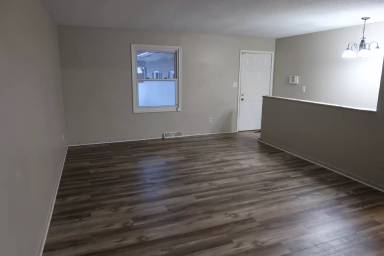 Main picture of 4756 Stauffer Ave SE