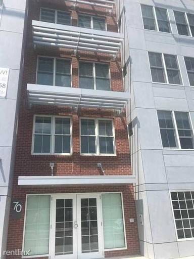 Main picture of 70 Bremen St
