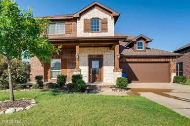 Main picture of 494 Oak Hills Ln