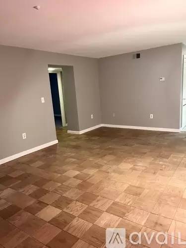 Main picture of 27 Colonel Bell Dr