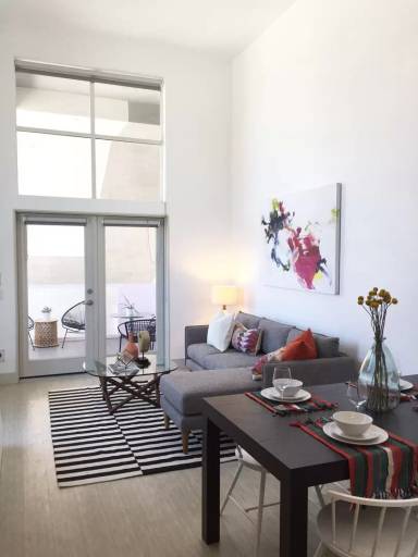 Main picture of 3077 N Park Way