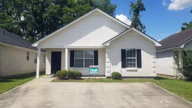 Main picture of 2925 Callaway Cir