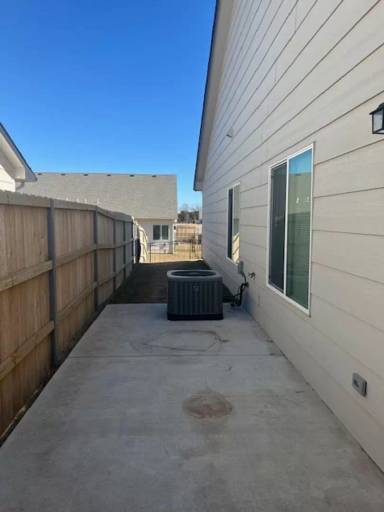 Main picture of 1724 S Hickory Creek Ct