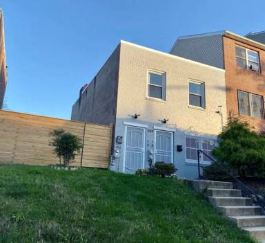 Main picture of 1149 Summit St NE
