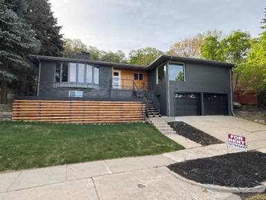 Main picture of 552 Chelsea Dr