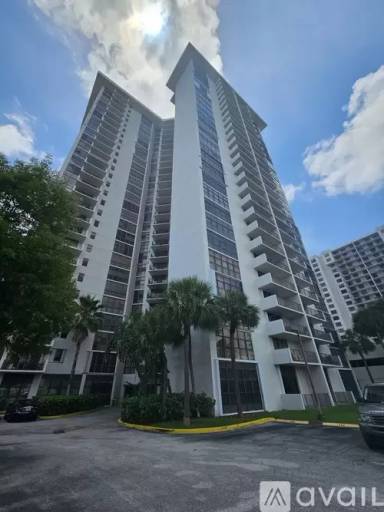 Main picture of Biscayne Cove Condominium