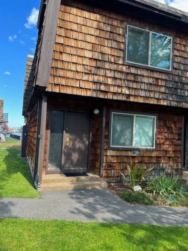 Main picture of 2031 Venice Dr