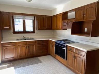 Main picture of 1016 N Main St