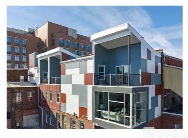 Main picture of 25 E Philadelphia St