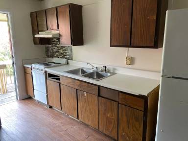 Main picture of 402 E Brookwood Dr