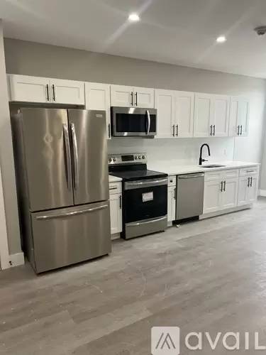 Main picture of 242 Spruce St