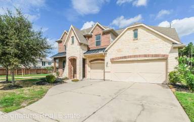 Main picture of 5922 Northcrest Village Way