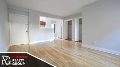 Main picture of 1347 N Dearborn St