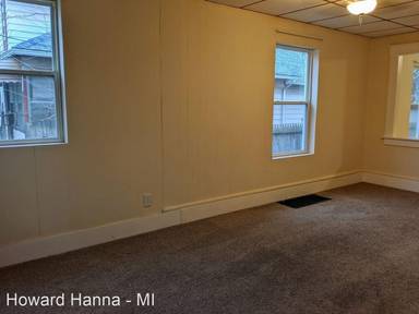 Main picture of 109 S Main St