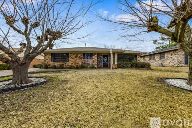 Main picture of 5209 Hilltop Dr