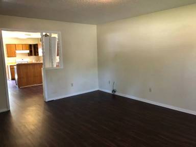 Main picture of 105 Jester Cir
