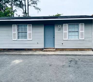 Main picture of 1701 Goodwin Rd