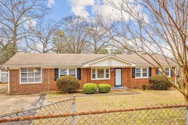 Main picture of 6132 Dandy Loop Rd