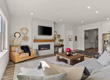 Main picture of 8650 Gasparilla Way