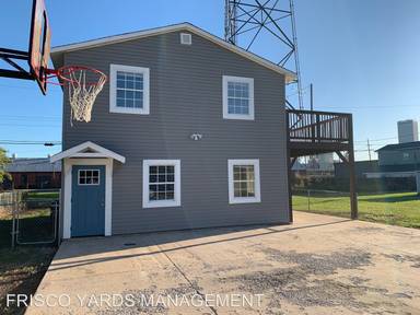 Main picture of 1024 E Easton St