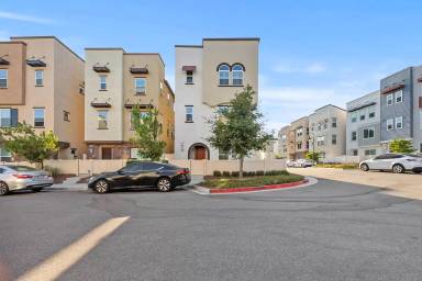Main picture of 749 Daniel Freeman Cir