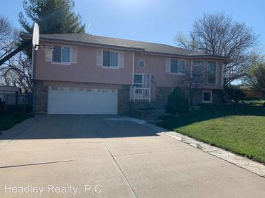 Main picture of 6627 S 86th Avenue Cir