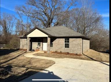 Main picture of 204 Eastcrest Dr