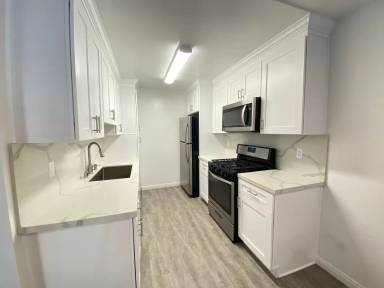 Main picture of 3445 Mentone Ave