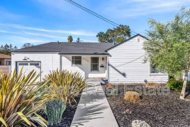 Main picture of 21747 Orange Ave