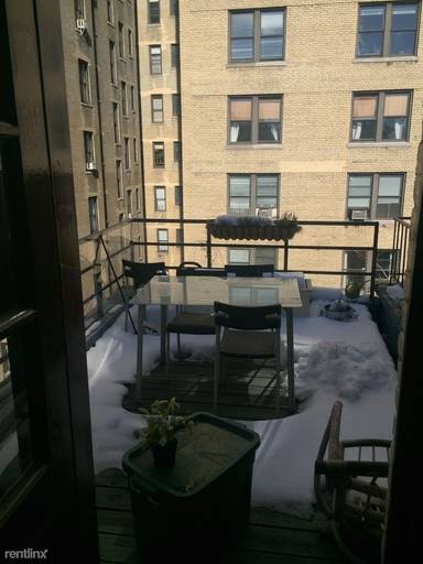 Main picture of 131 W 85th St