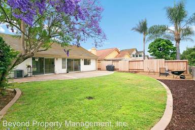 Main picture of 5452 Gooseberry Way