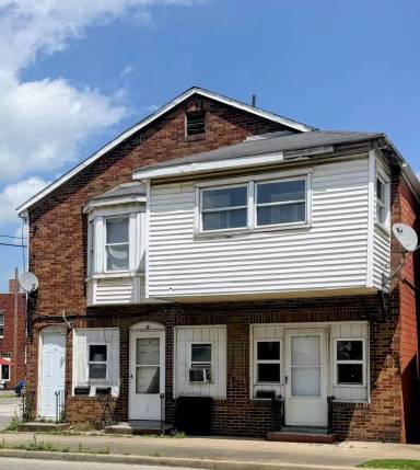 Main picture of 111 S Market St