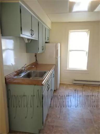 Main picture of 20 Clark Ave