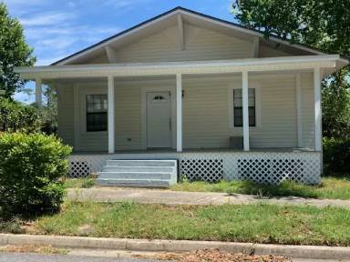 Main picture of 1318 Coggin Ave