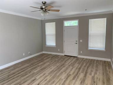 Main picture of 1625 Indian Woman Rd