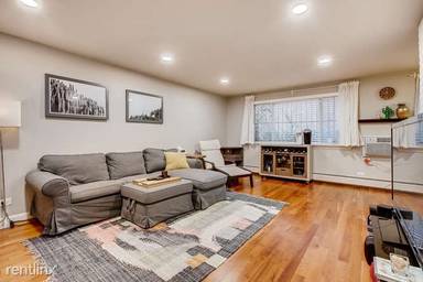 Main picture of 1332 N Williams St