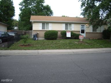 Main picture of 5548 Potomac Way
