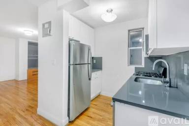 Main picture of 113 E 31st St