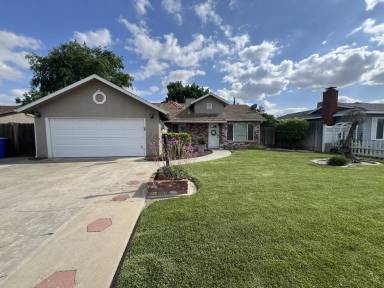 Main picture of 195 E Sherwood Dr