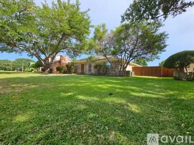 Main picture of 1706 Hanover Dr