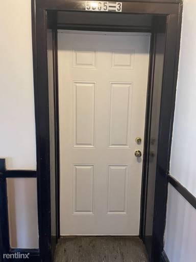 Main picture of 5601 W Wabansia Ave