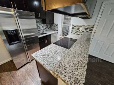 Main picture of Plymouth Bay Apartments