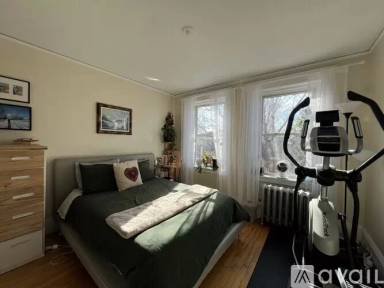 Main picture of 5 Craigie Cir