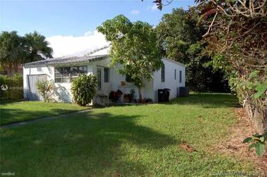 Main picture of 6257 SW 16th St